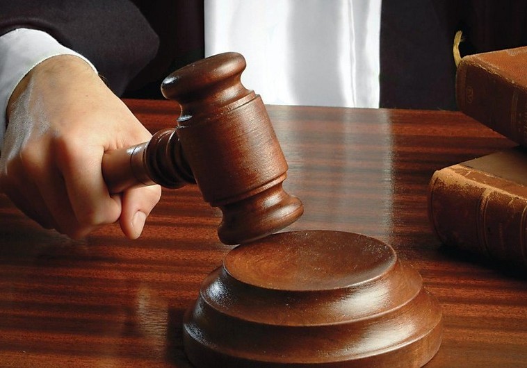 Azərbaycanda üç bələdiyyə sədrinə cinayət işi açılıb