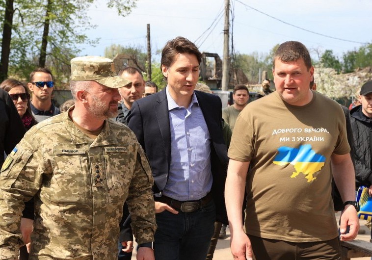 Kanadanın Baş naziri Ukraynada