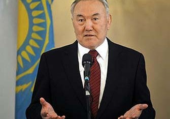 Nazarbayev Azərbaycana gəldi