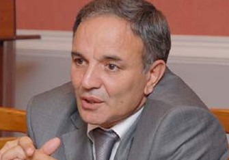 “Onlayn“ jurnalistika problem yaradır - Əflatun Amaşov