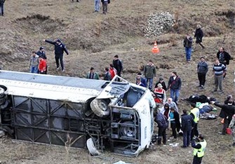 Türkiyədə dəhşətli avtobus qəzası: 19 ölü, 21 yaralı