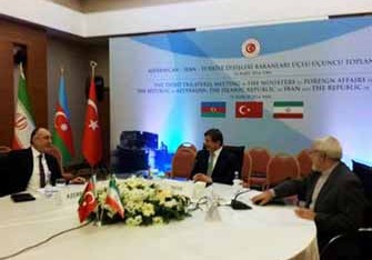 Azərbaycan, Türkiyə və İran xarici işlər nazirləri Vanda görüşdü