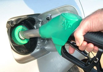 Aİ-98 markalı benzin ucuzlaşdı