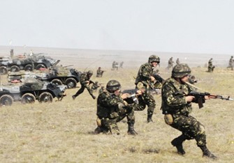 Ukrayna ordusu tam döyüş hazırlığı vəziyyətində