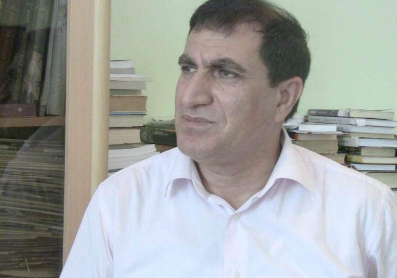 “İRƏLİ GETMƏYƏ TƏPƏRİ” OLAN ŞAİR