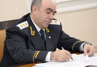 Zaki Qaralov rayon prokurorunu və köməkçilərini işdən çıxartdı