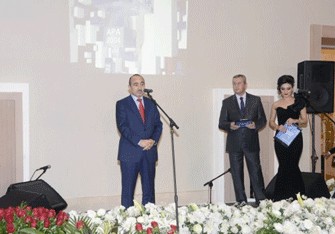 APA xəbər agentliyi 10 yaşını qeyd edib