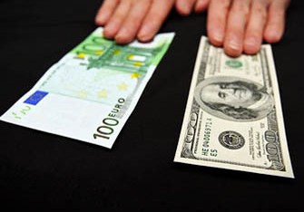 Putinin çıxışı başlayandan sonra dollar və avro yenidən bahalaşdı