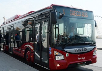 Avtobus sürücüləri üçün yaş məhdudiyyəti tətbiq edilir