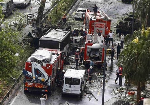 İstanbulda dəhşətli terror: 11 ölü, 36 yaralı - YENİLƏNİB