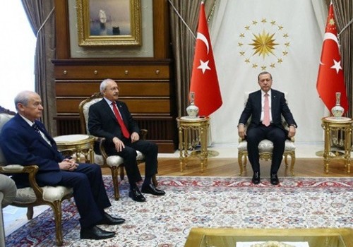 Türkiyə prezidentinin müxalifət liderləri ilə görüşü 3 saata yaxın davam edib
