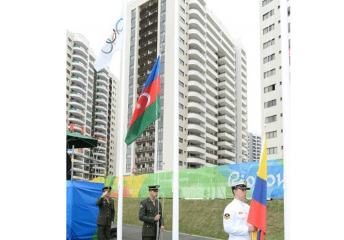 Rio-de-Janeyrodakı Olimpiya Kəndində Azərbaycan bayrağı qaldırılıb