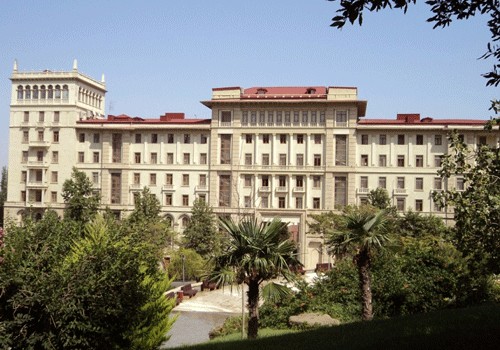 Azərbaycanda ictimai əhəmiyyətli hüquqi şəxslərin siyahısı təsdiqlənib