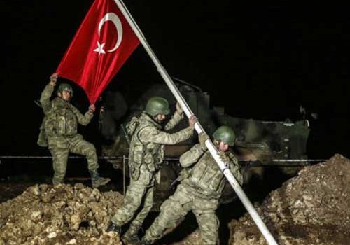 Türkiyə İŞİD-ə qarşı aparıcı hərbi qüvvə roluna iddia edir