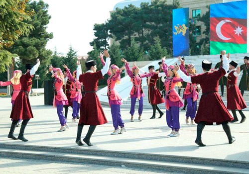 Gəncədə bayraq festivalı keçirilib - Fotolar