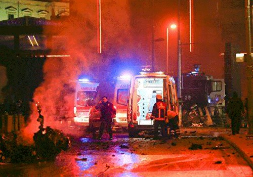 İstanbulda 2 partlayış nəticəsində yaralananların sayı 70 nəfərə çatıb