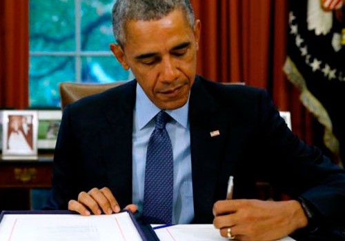 Obama İrana qarşı sanksiyaları qüvvədə saxlayıb