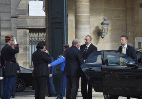 Prezident İlham Əliyev Fransa Senatının sədri ilə görüşüb
