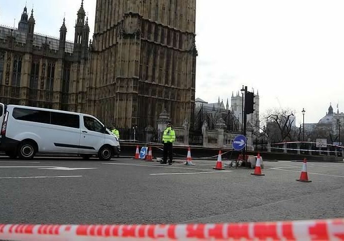 Londondakı terrorda şübhəli bilinən 9 nəfər saxlanılıb