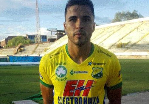 Kolumbiyalı futbolçu öldü