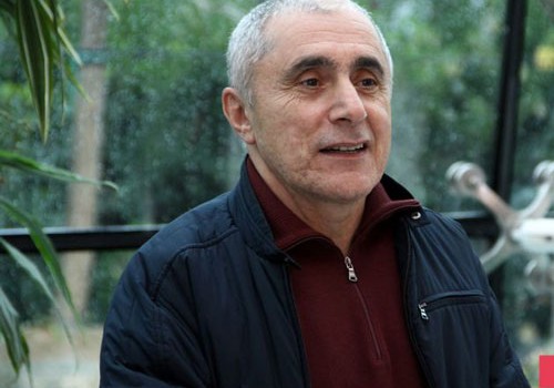 Alim Qasımov “Şərəf” ordeni ilə təltif olunub
