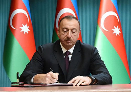 Prezident "Kredit Zəmanət Fondu"nun yaradılması ilə bağlı fərman imzalayıb