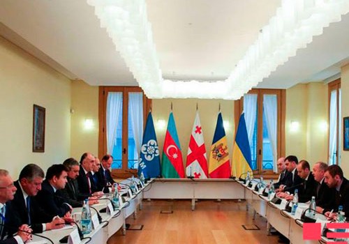 GUAM xarici işlər nazirləri Gürcüstan prezidenti ilə görüşüb