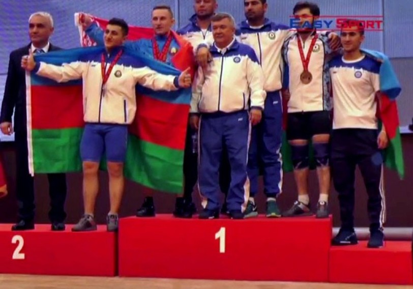 Azərbaycanın gənc ağır atletləri Avropa çempionatının ilk günündə 2 medal qazanıblar