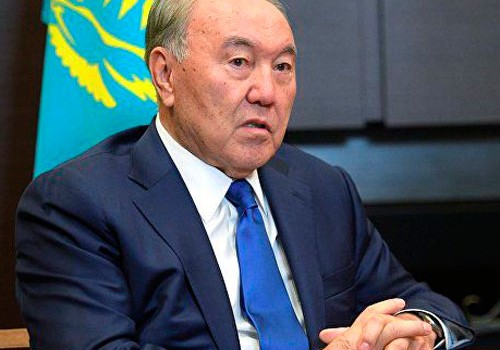 Nursultan Nazarbayev qazax dilinin latin əlifbasına keçidi haqqında fərman imzalayıb