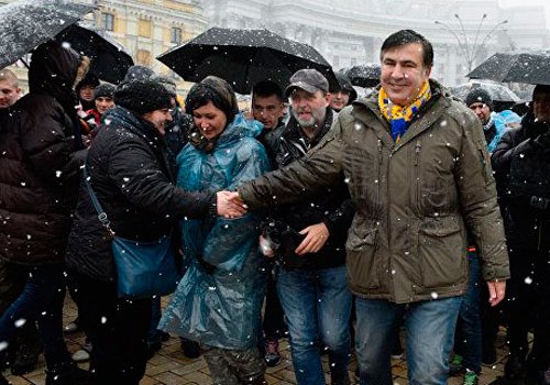 Saakaşvili tərəfdarlarına prezidenti işə buraxmamağı təklif edib