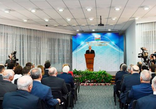 Prezident İlham Əliyevin iştirakı ilə ilin idman yekunlarına həsr olunmuş mərasim keçirilir