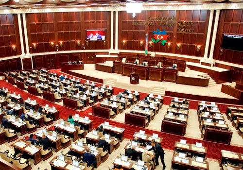 Azərbaycan deputatları İrana gedir