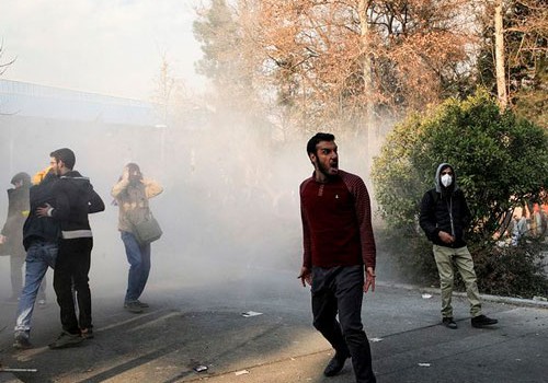 İran hakimiyyəti aksiyalar zamanı 25 nəfərin öldüyünü açıqlayıb