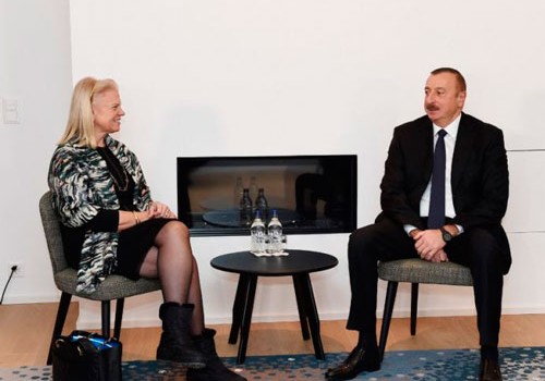 Prezident İlham Əliyev Davosda “IBM” şirkətinin baş icraçı direktoru ilə görüşüb