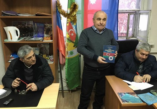 Samarada da “Dünya azərbaycanlılarının palitrası” kitabının təqdimatı keçirilib