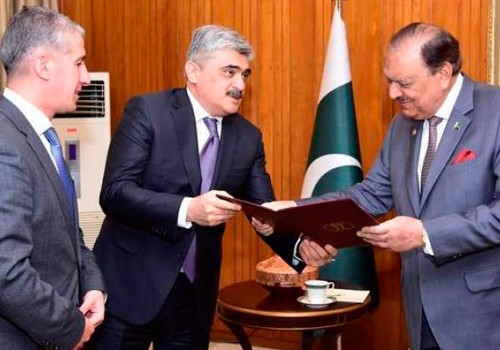 Pakistan prezidenti Azərbaycana birgə müəssisə yaratmağı təklif edib