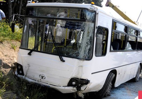 Goranboyda avtobus piyadanı vuraraq öldürüb