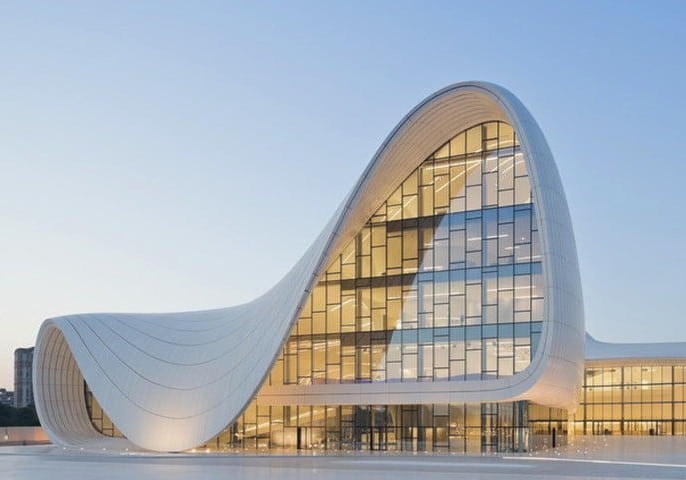 Digital Trends: Heydər Əliyev Mərkəzi dünyanın ən füsunkar binalarından biridir