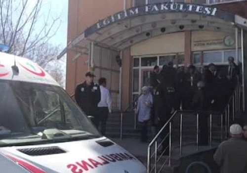 Türkiyədə universitet müəllimi 4 həmkarını güllələyib