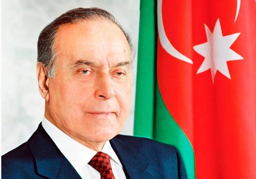 Ümummilli lider Heydər Əliyevin anadan olmasından 95 il ötür