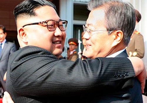Cənubi Koreya lideri KXDR və ABŞ-ı birbaşa dialoqa çağırıb