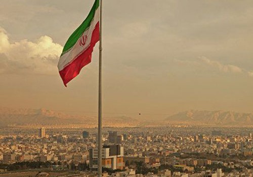 İran parlamentinin deputatları 3 nazirin istefasını tələb edib
