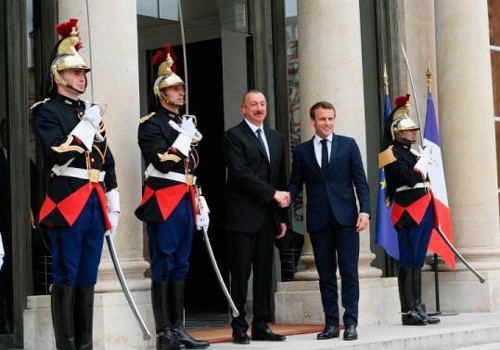 Prezident İlham Əliyev Fransa prezidenti ilə görüşüb