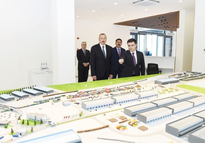 Prezident Abşeron Logistika Mərkəzinin açılışında iştirak edib