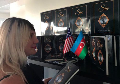 Sevinc Səfərova “Sin” kitabına Amerikada təqdimat keçirdi - Fotolar