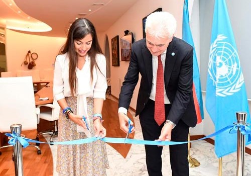 Heydər Əliyev Fondunun vitse-prezidenti Leyla Əliyeva FAO-nun Romadakı baş ofisində “Azərbaycan otağı”nın açılışında iştirak edib