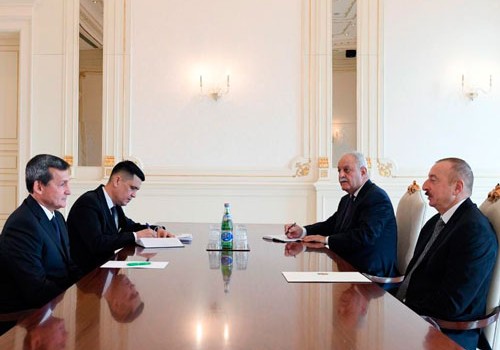 Prezident İlham Əliyev Türkmənistan rəsmilərini qəbul edib