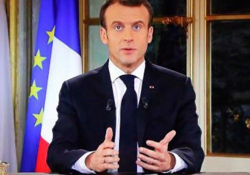Fransa Prezidenti sükutu pozdu