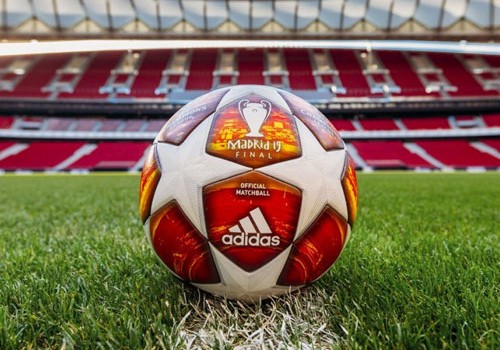 UEFA yeni topunu təqdim edib
