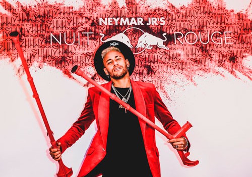 Neymar “qırmızı gecə”sindən Fotolar